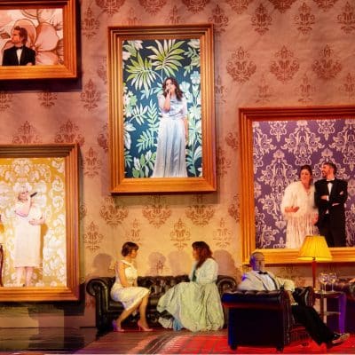 2021 Les Enfoirés à côté de vous